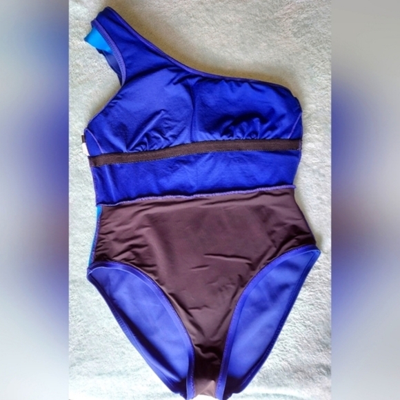 Kenneth Cole  Asymmetrical Swimsuit w Support, Blue, Size Large, VGUC! - Picture 5 of 10